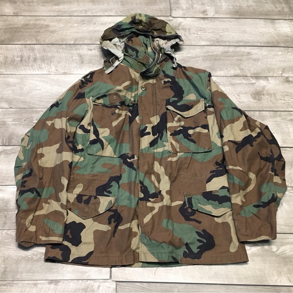 Vintage US Army Cold Weather Woodland Camouflage Camo Jacket Golden Mfg Medium